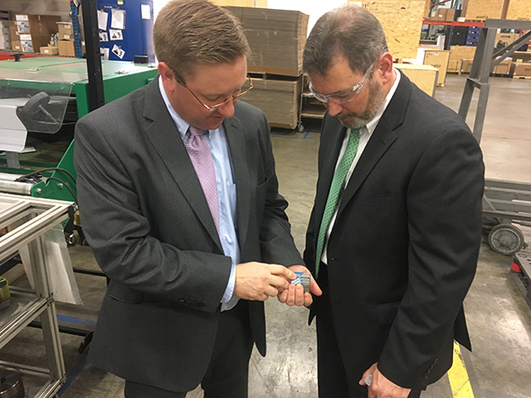 Secretary Dennis Davin visits AUMA-USA